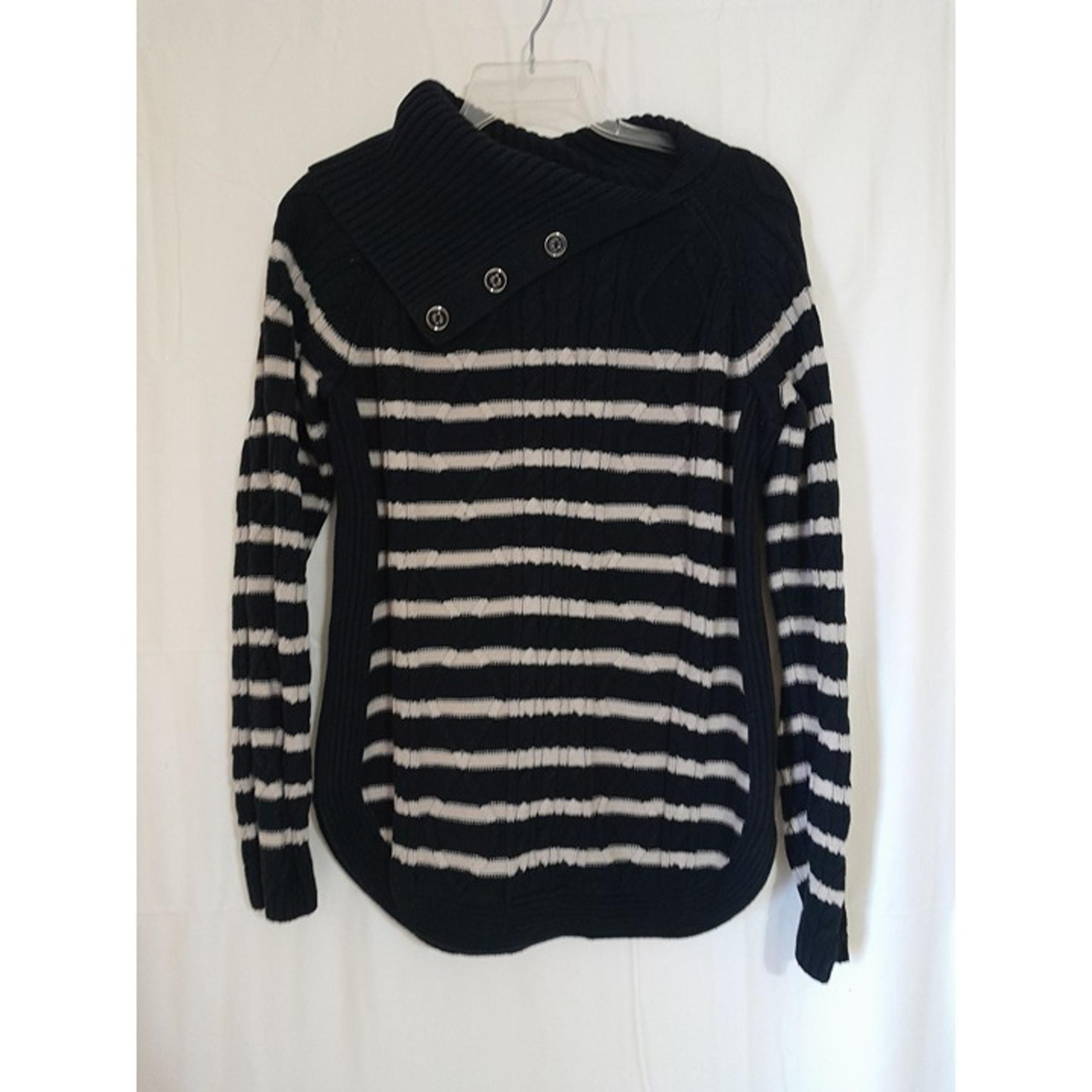 Croft & Barrow Size L Black With Tan Stripe Women Sweater Rounded Hem