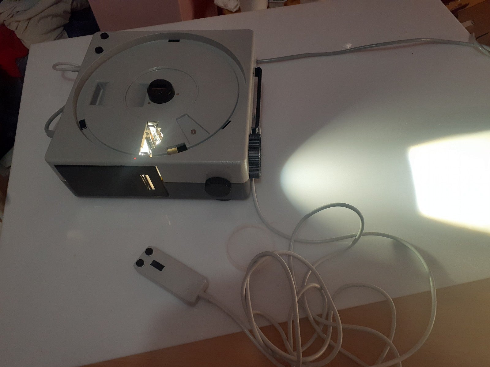 KODAK CAROUSEL S slide projector