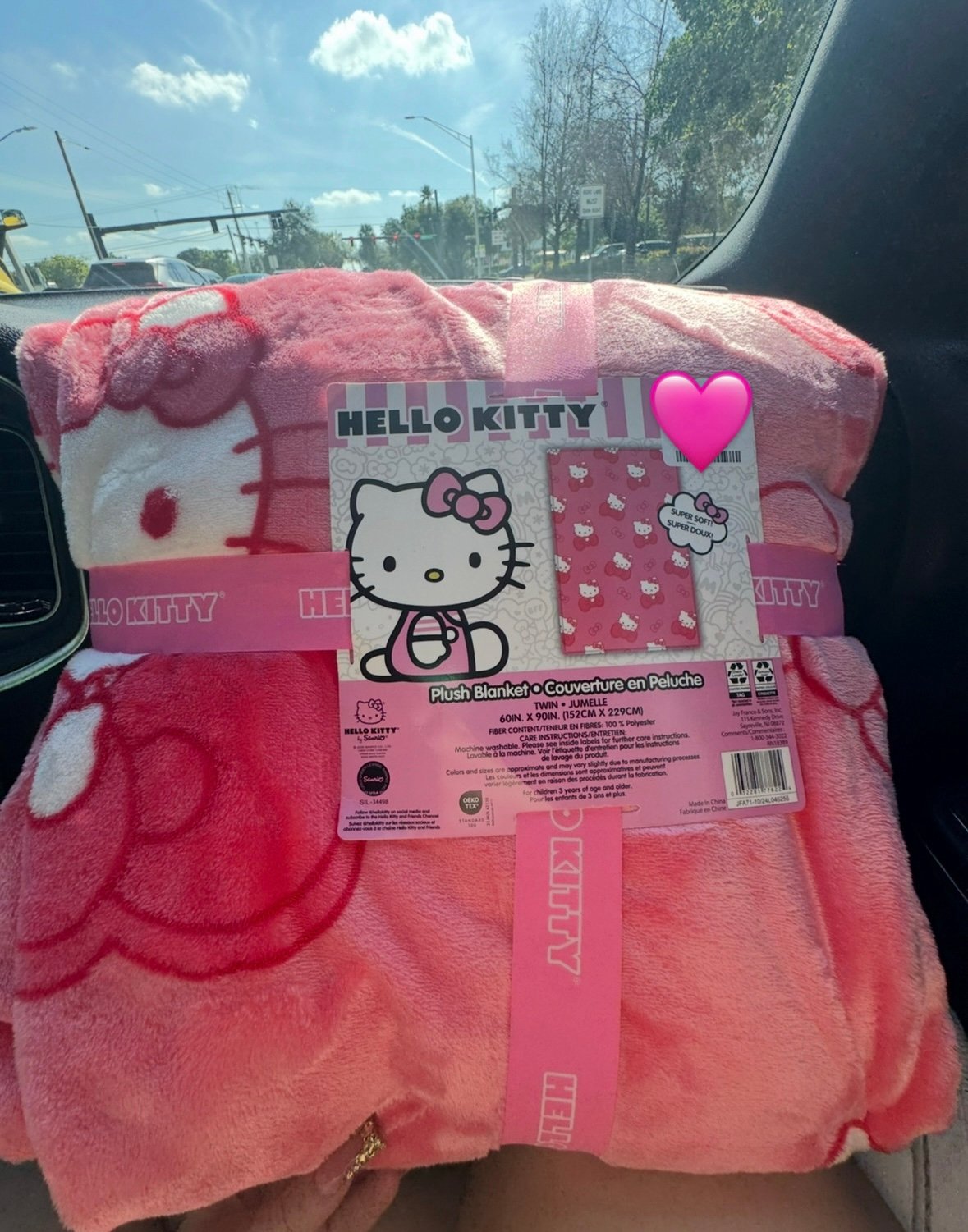 Hello Kitty Bow Blanket BNWT
