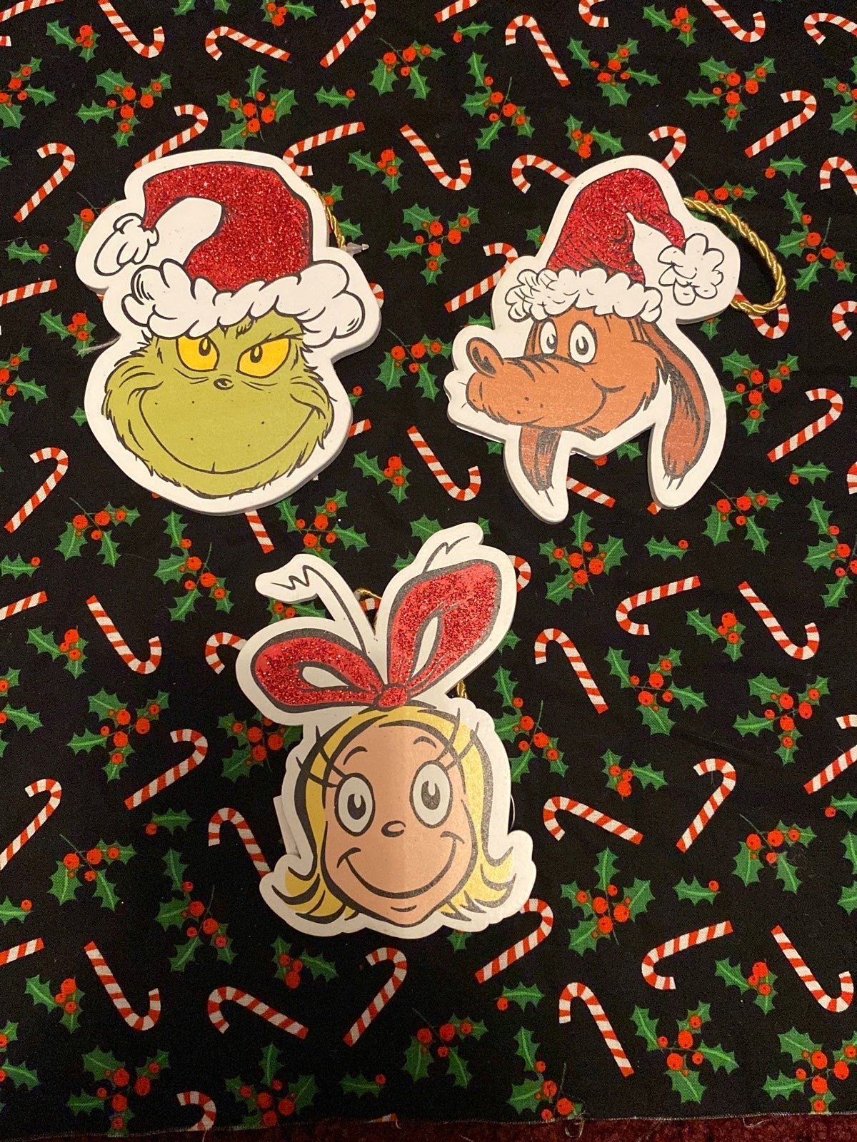 grinch max cindy lou who christmas ornaments decor tiered tray