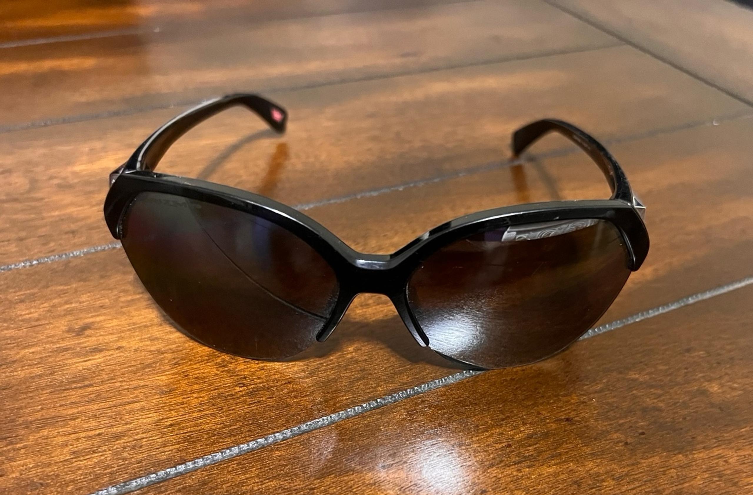 Oakley women’s low key round sunglasses Oo9433