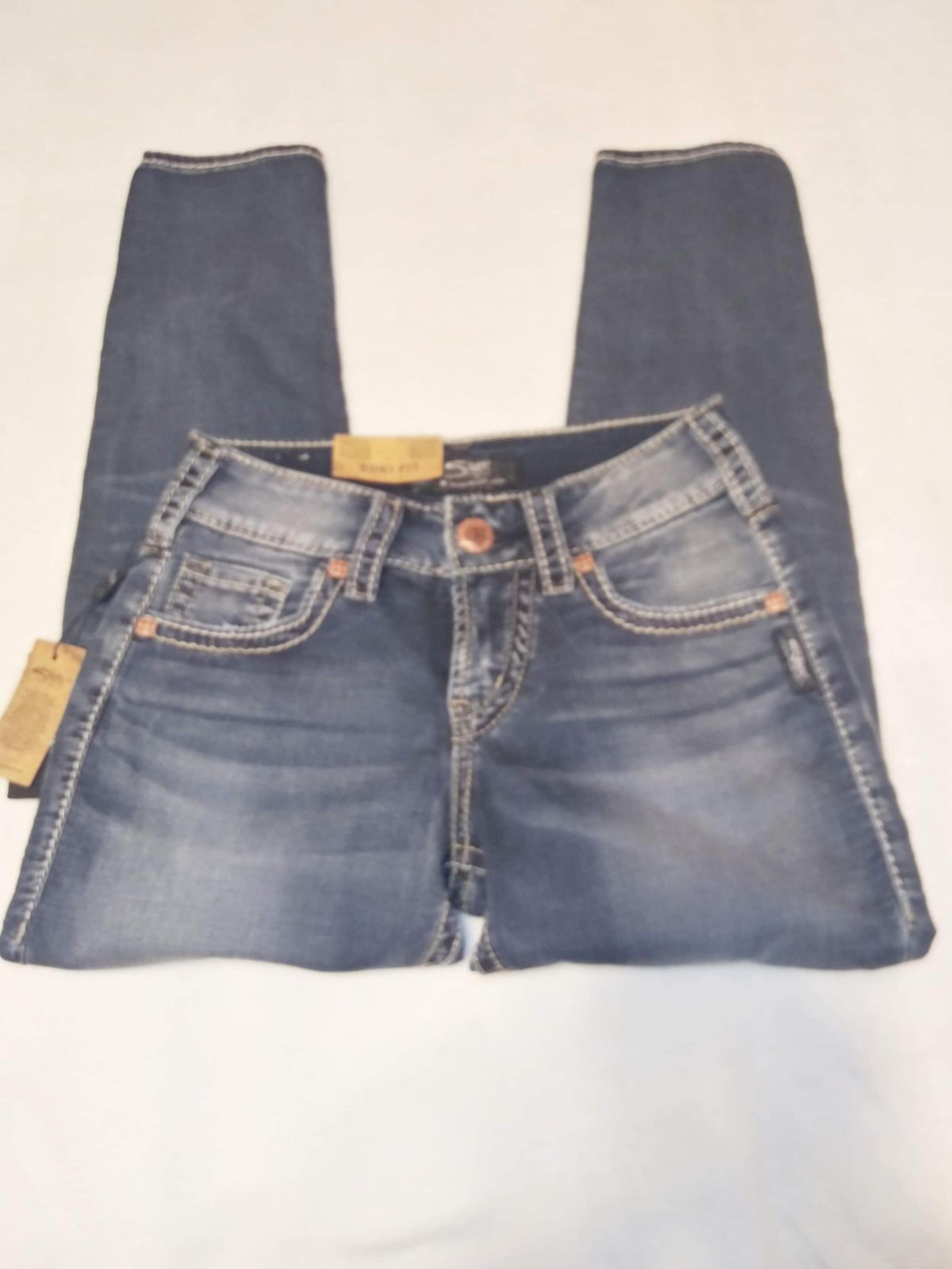 Silver Jeans Capris NWT