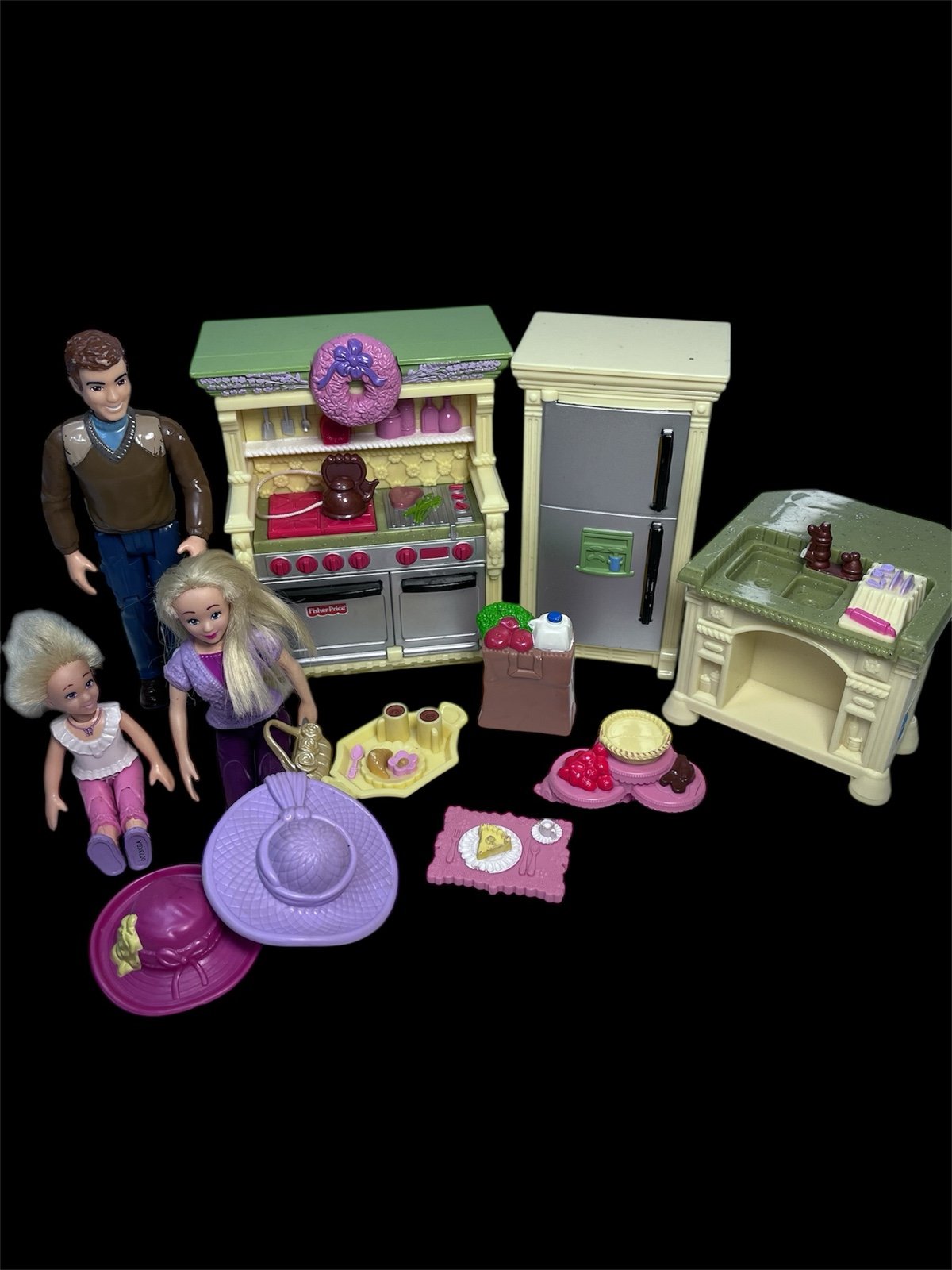 2008 Fisher Price Loving Family Dollhouse Kitchen, Family, Food And More
