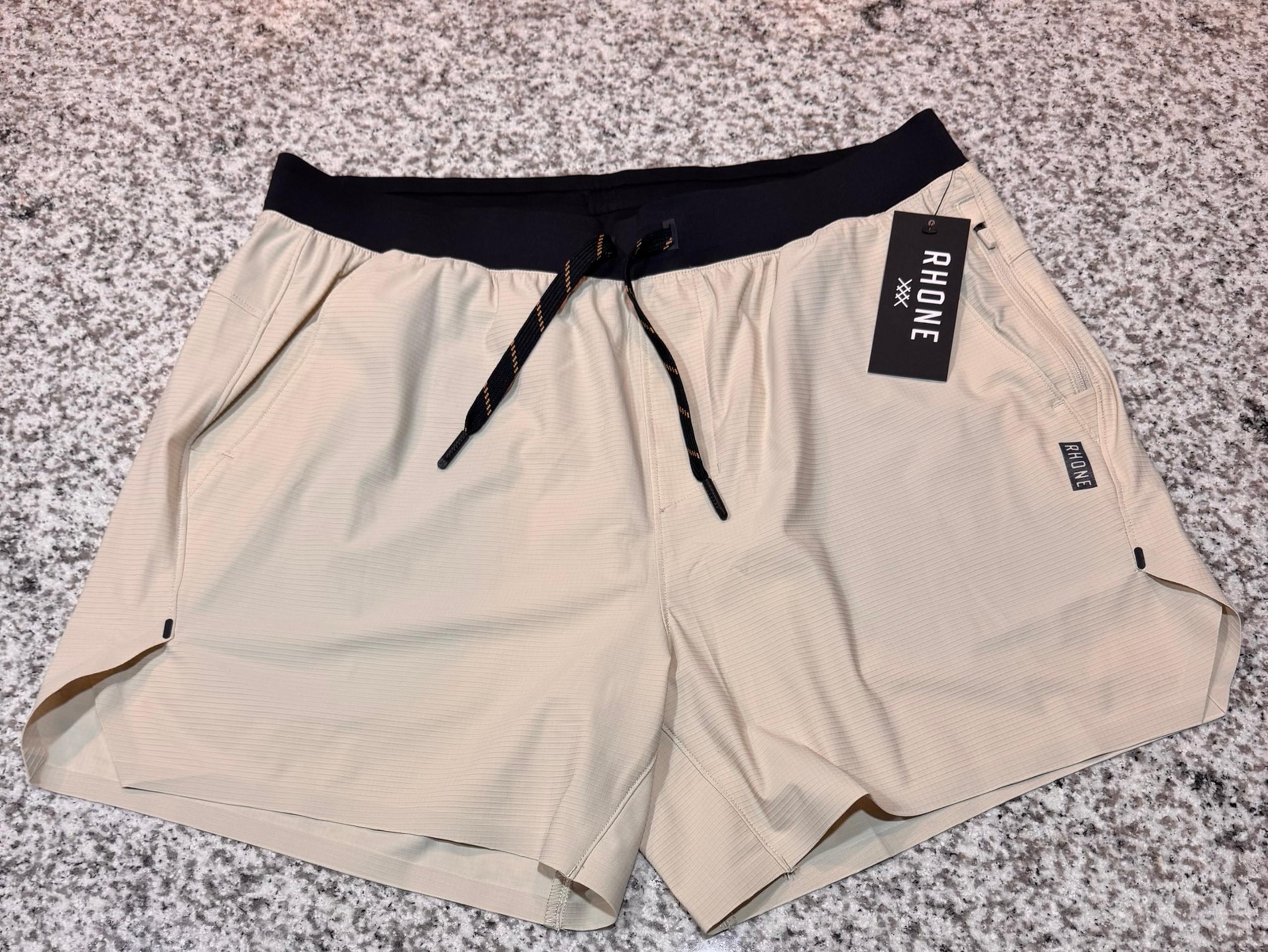 Rhône 5” Invictus Ripstop Short Unlined Size Men’s Large, Sandstone (NWT)