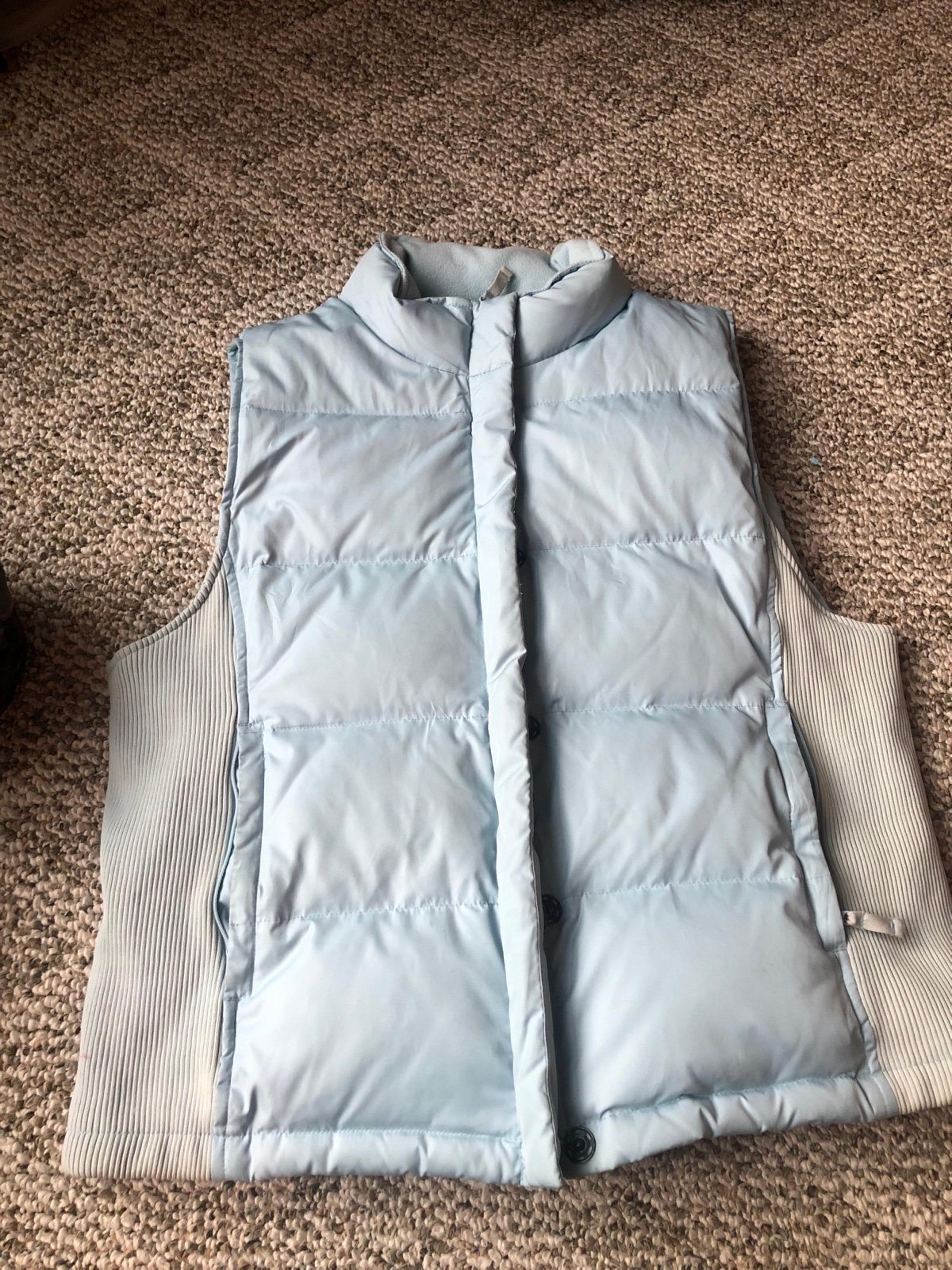 GAP light powder blue puffer vest, great condition, size L