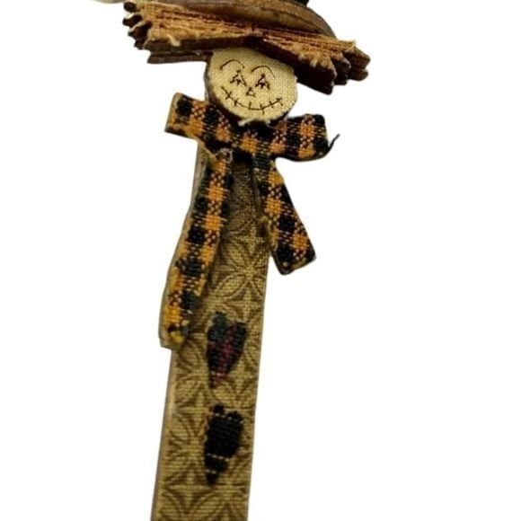 Fall nostalgic‎ Vintage scarecrow pin
