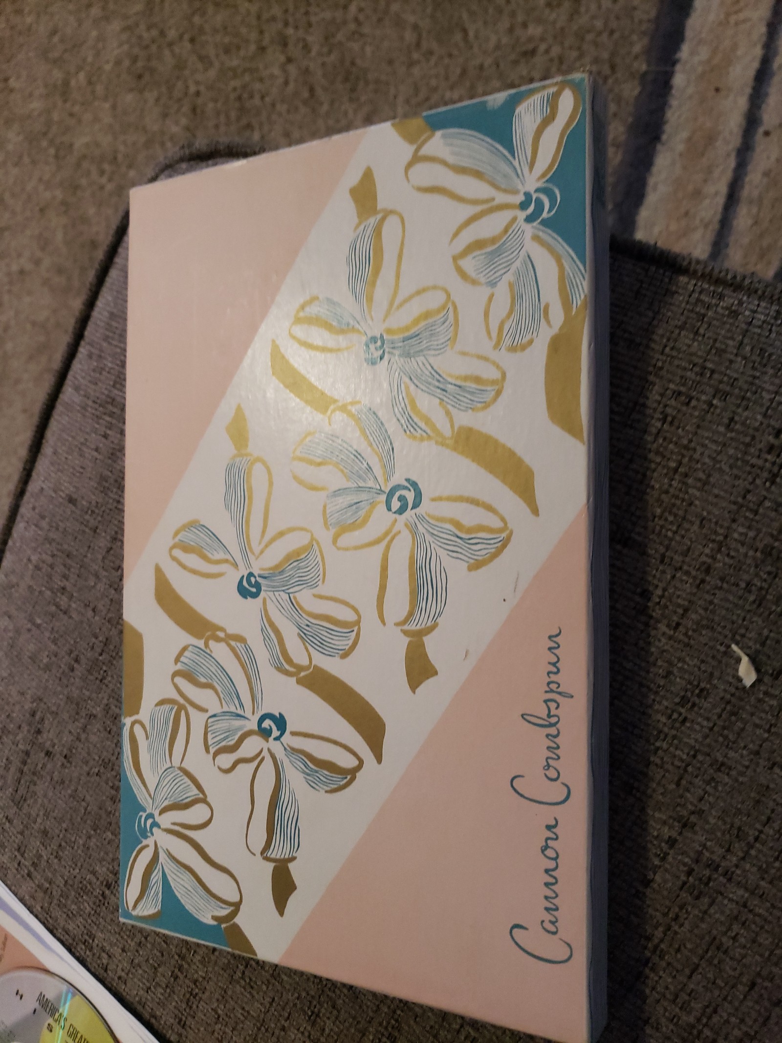 vintage cannon combspun pillowcases? made by Montgomery ward