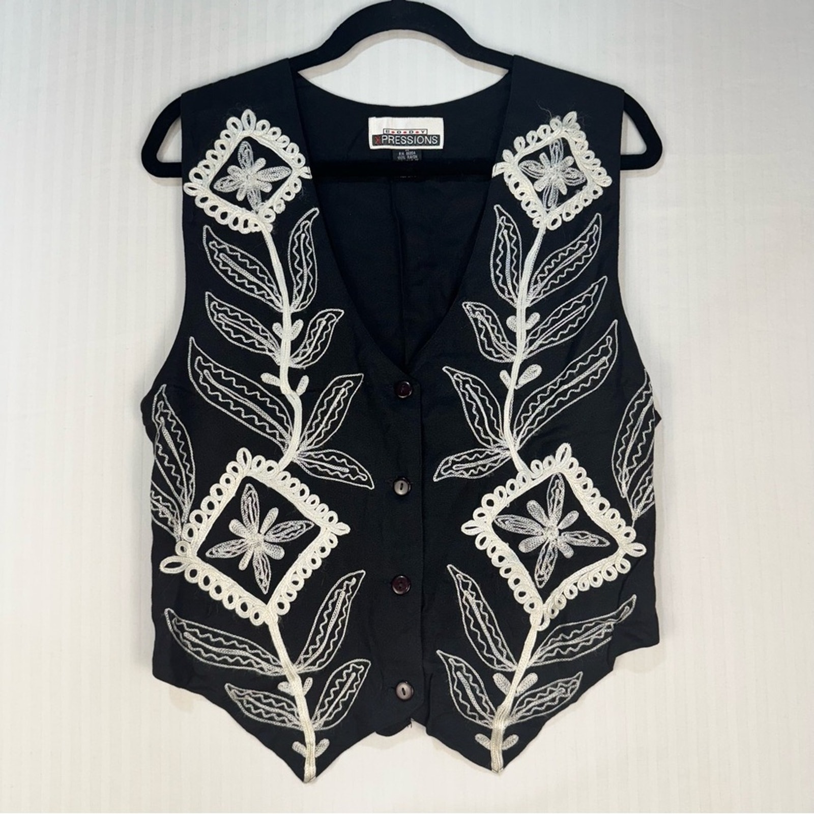 Body Impressions Black Vest White Floral Embroidered Women’s Medium Button Front