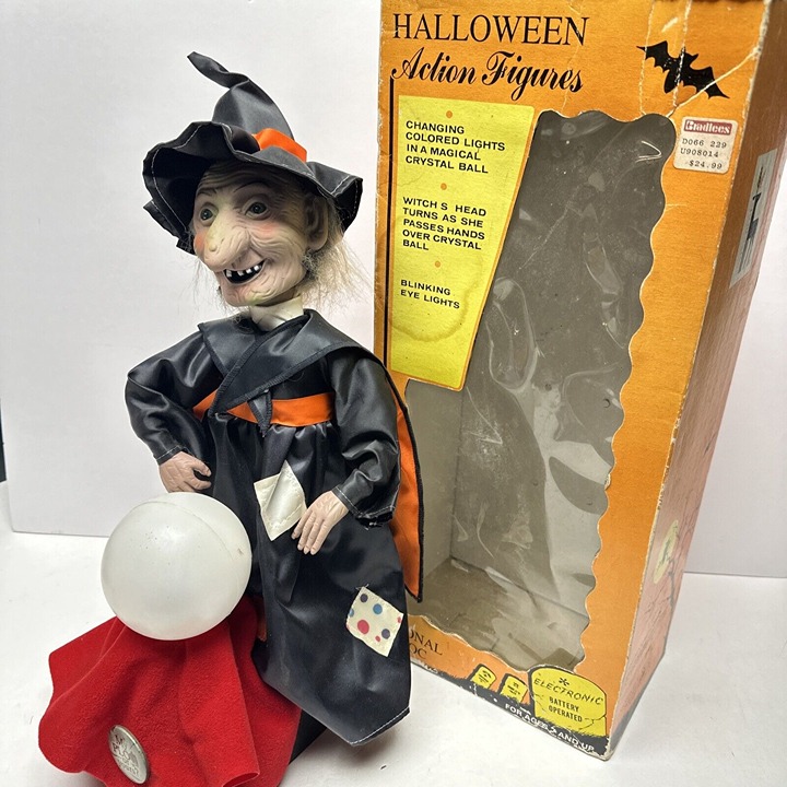 1980s Rennoc Animated Halloween Witch W/ Crystal Ball Tested Rare!