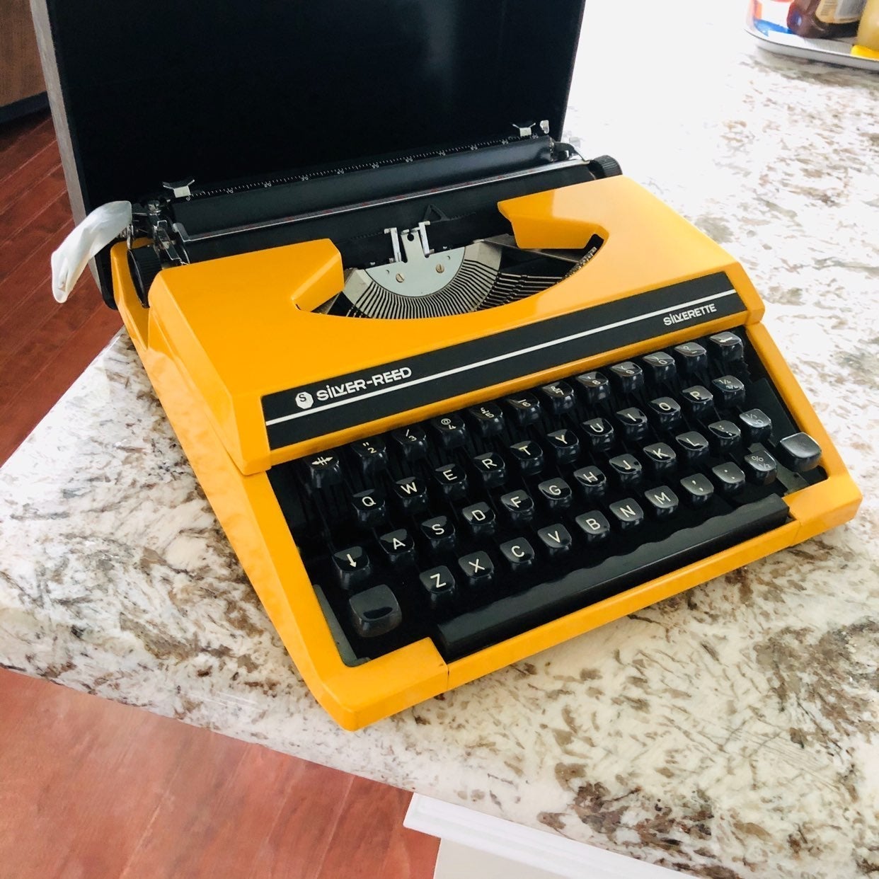 1970’s Yellow Silver-Reed Silverette Vin
