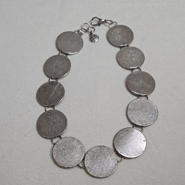 Vintage Metal Pointu's Silver Disc Necklace