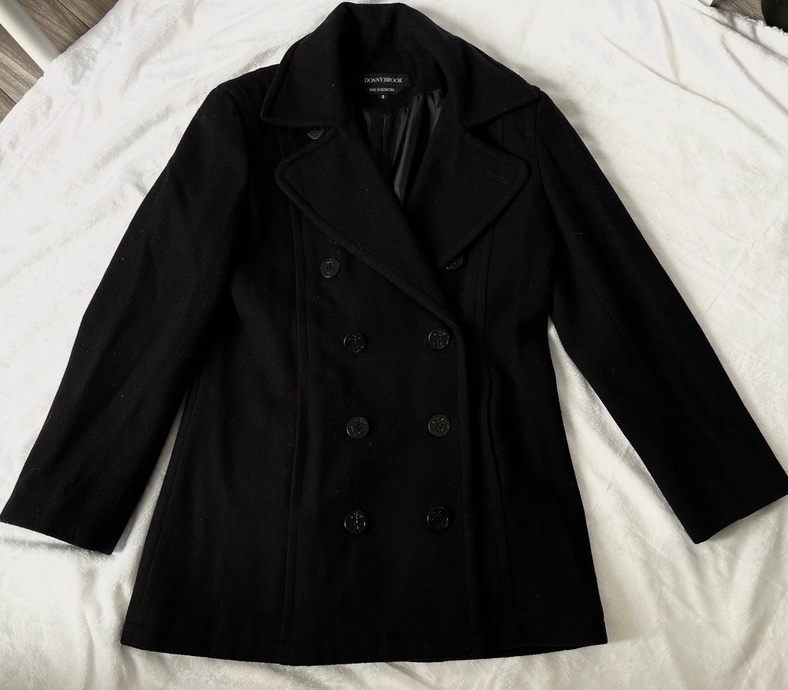 Women’s peacoat