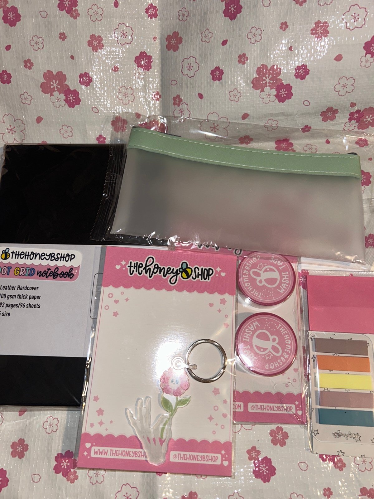 The Honeybshop bundle with notebook
