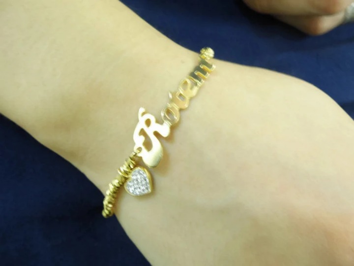 Name bracelet. Heart gold bracelet