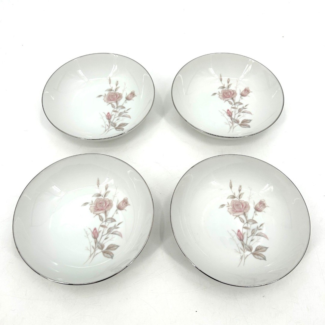 FINE CHINA JAPAN Set of 4 Vintage Laura Cereal Bowl White Floral Platinum Trim