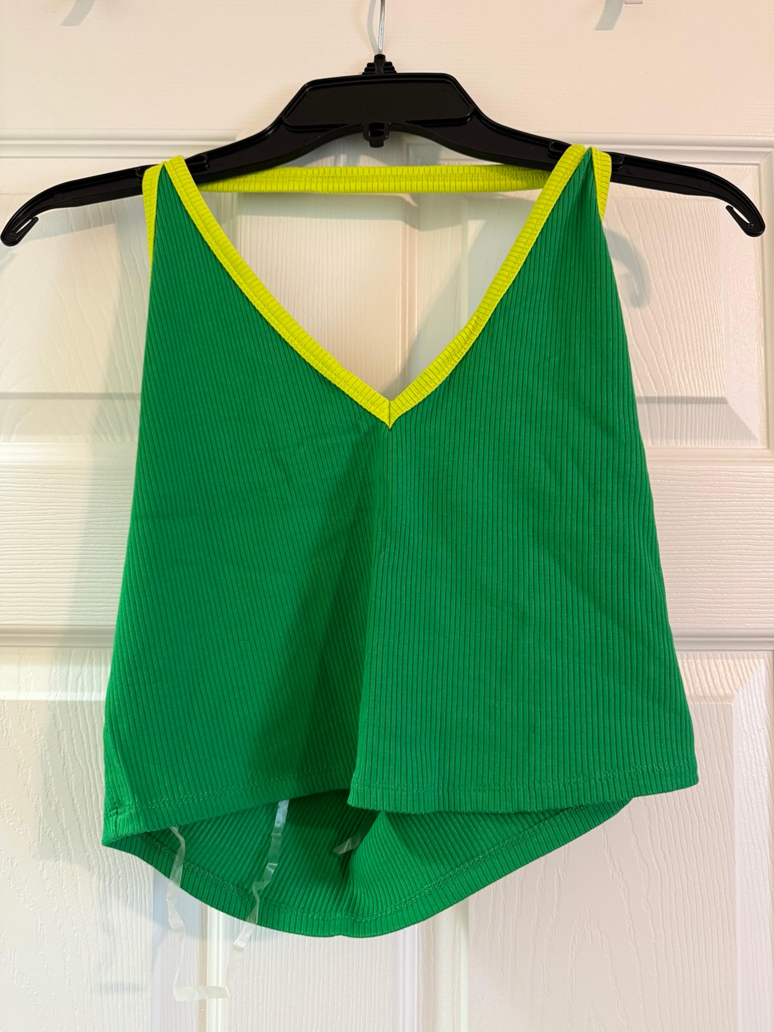 Wild Fable Vneck halter top green size Medium NWT