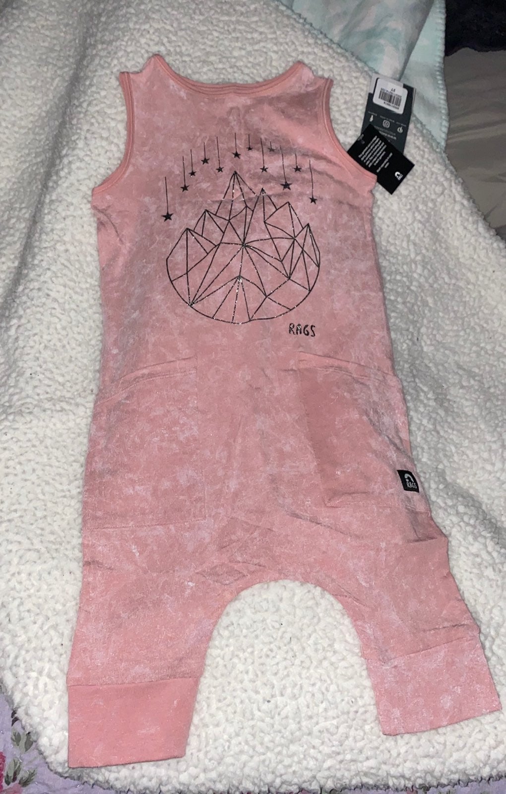 New pink Geo rag