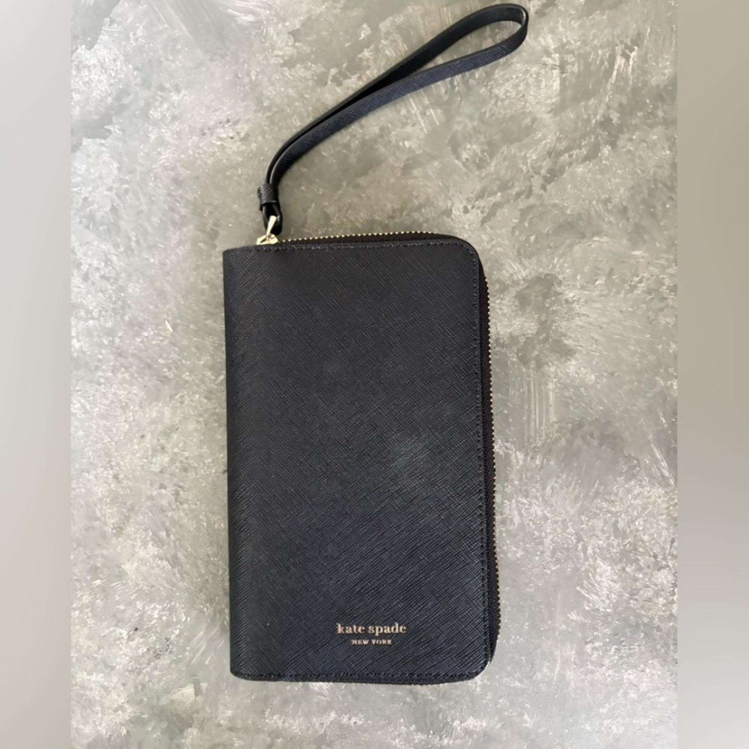 Kate Spade Zip Around Saffiano Leather Black iPhone X Wristlet Folio Case
