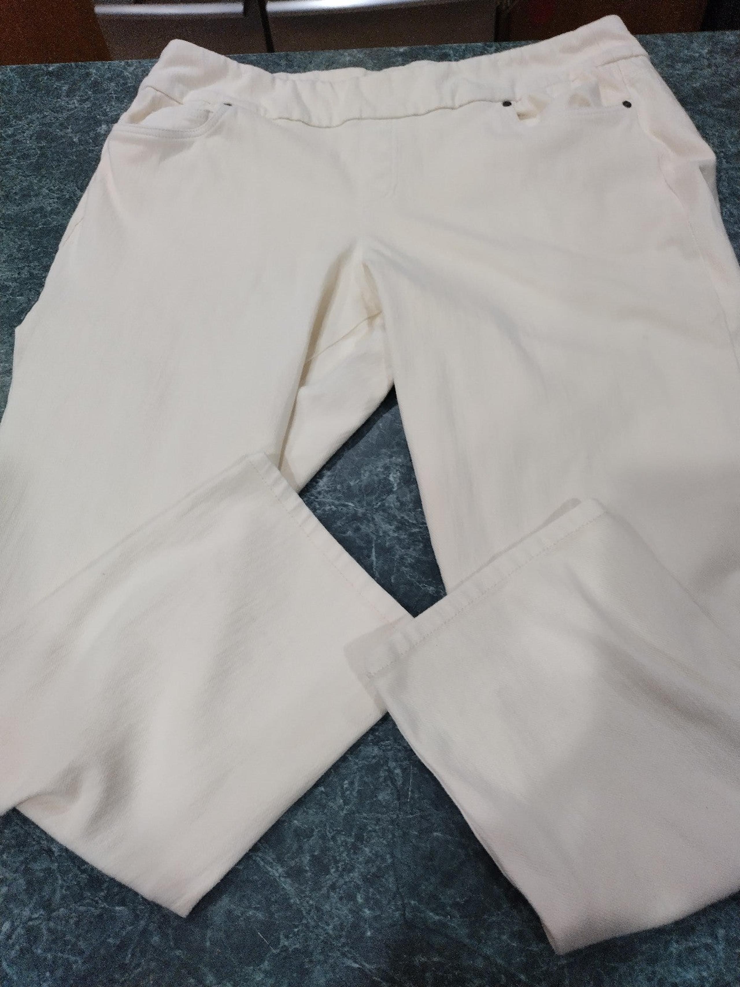Women's plus size pants 18 stretchy 2x cream color