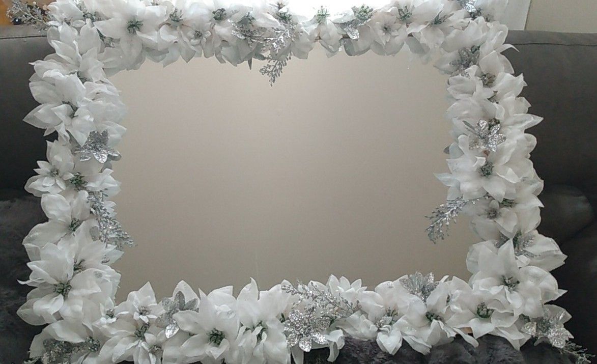Flower Mirror Sliver & White