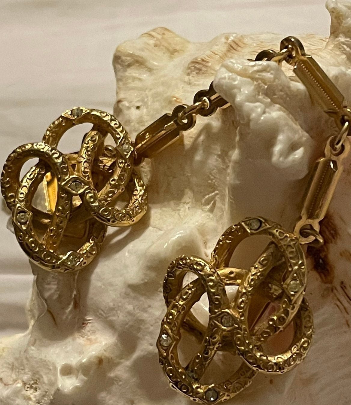 Victorian Etruscan Revival Knot Collar Clips