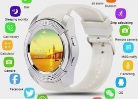 Smart Watch has blue band