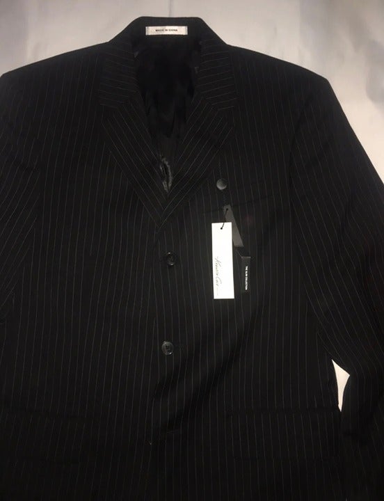 Vibrant Brand new with Tags Kenneth Cole New York Pinstripe Suit Size 40