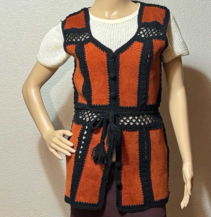 Vintage 70s Suede Leather knitted Crochet Sweater Patch Vest Size S