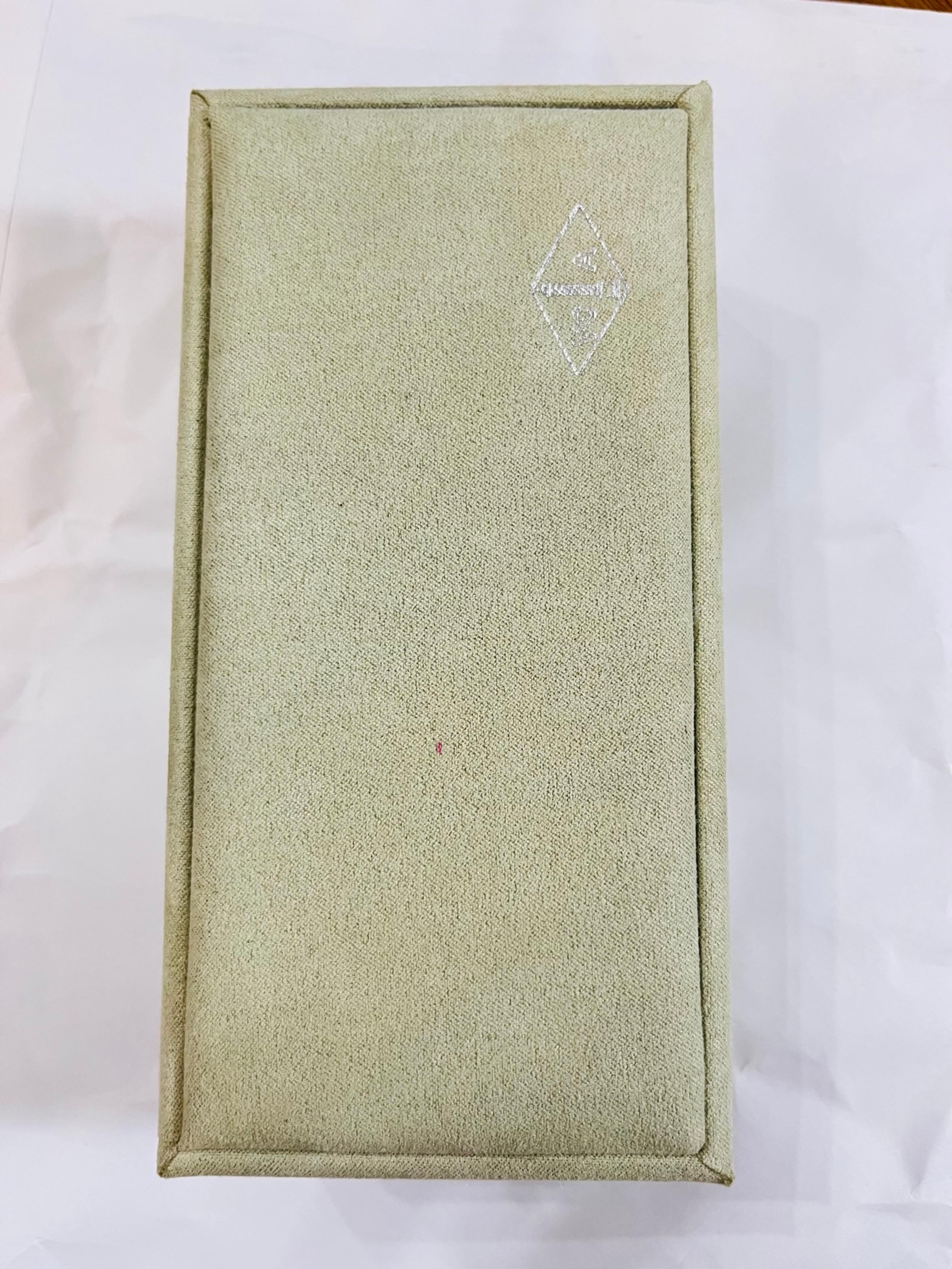 Van Cleef & Arpels Bracelet Box (empty box)