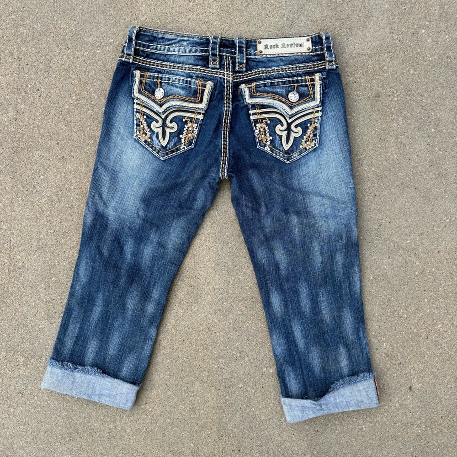 Rock Revival Kai Capri Embroidered Bling Flap Pocket Women's Blue Jeans Size 28
