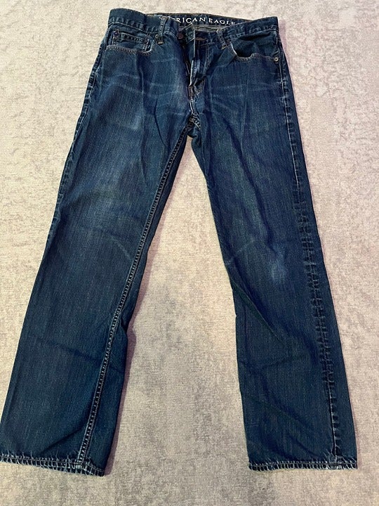 American Eagle Mens Jeans (32x32) - Used / worn (see images)