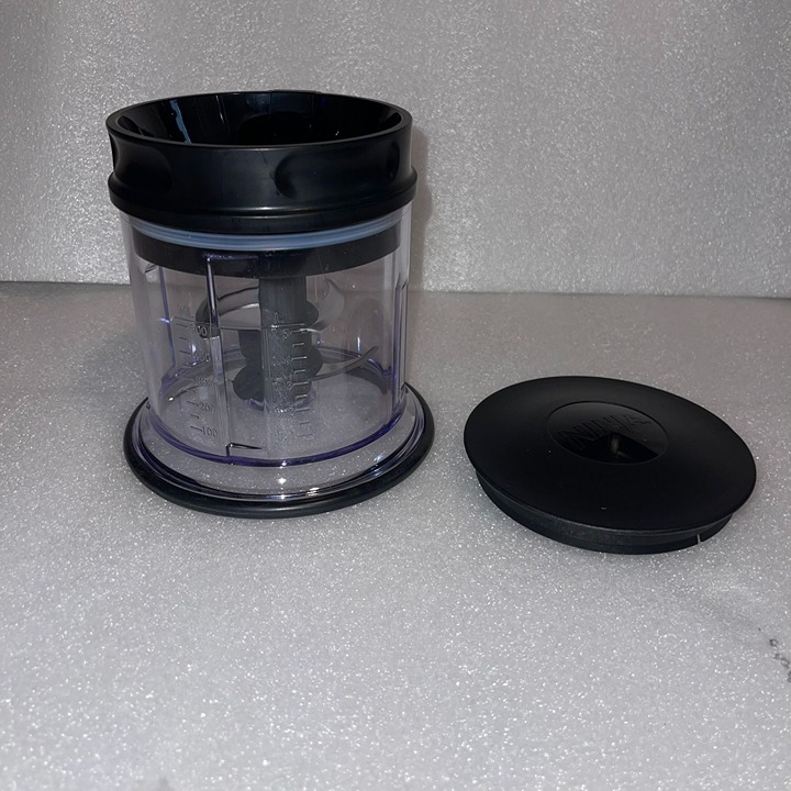 Ninja QB1004 16 Oz Chopper Bowl for Even Chopping Round Clear Blade Lid Food