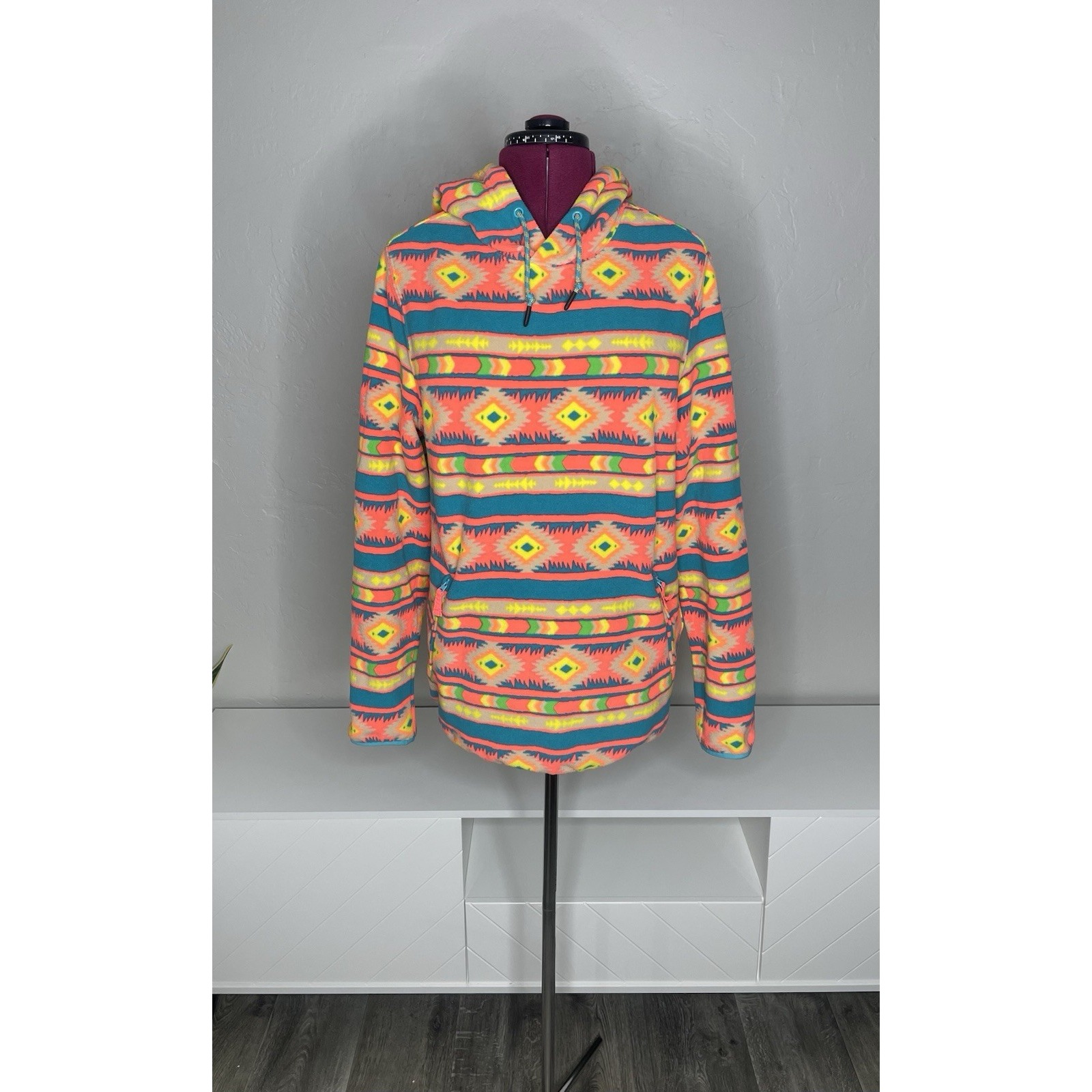 Chubbies Beach Club Men's Medium Fleece Hoodie Neon Orange Aztec Southwestern
