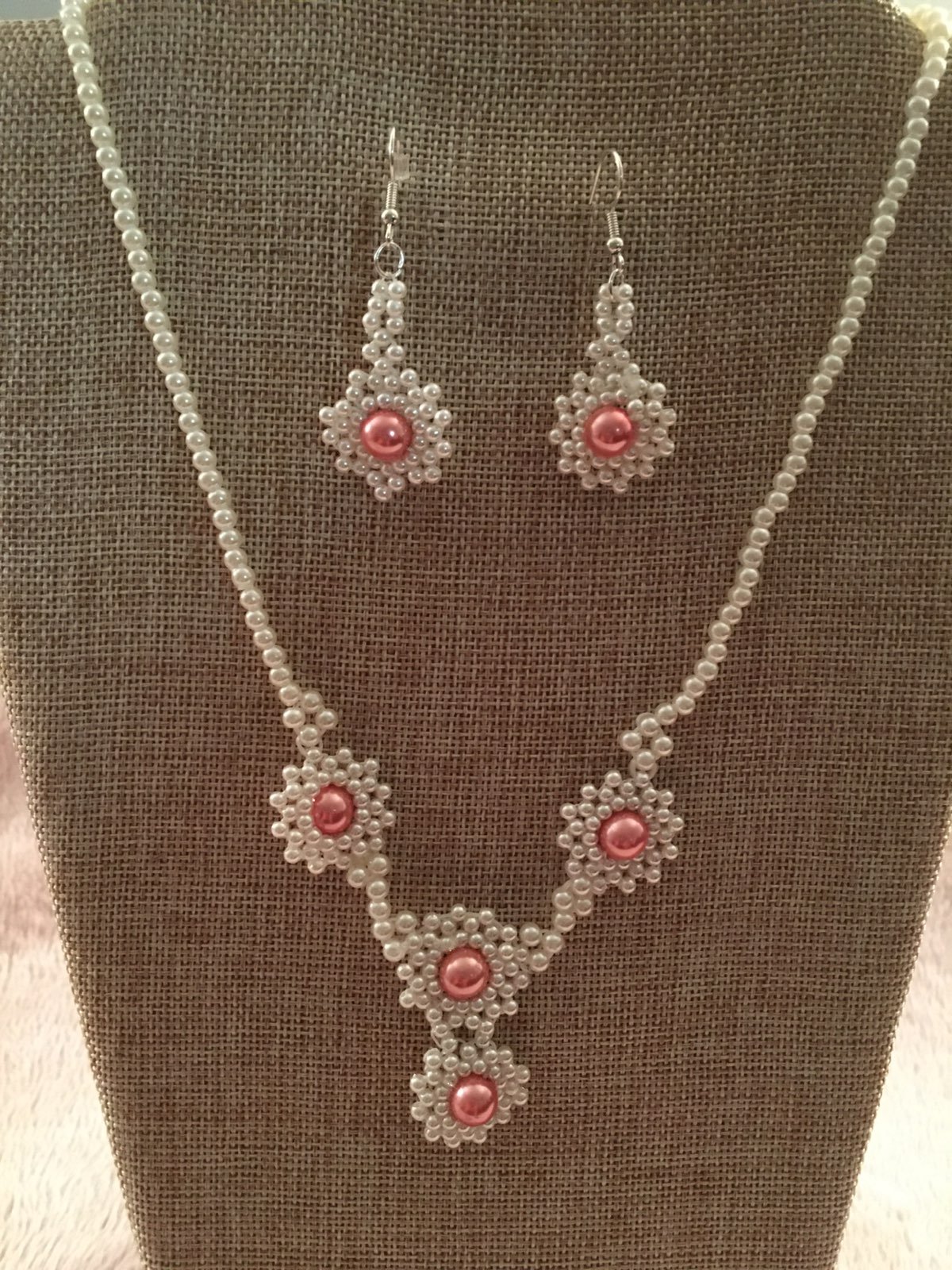 Beaded earings and necklace set