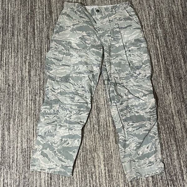 US Air Force Mens Size 34 Short Military Utility Pants Digital Camo Button Fly