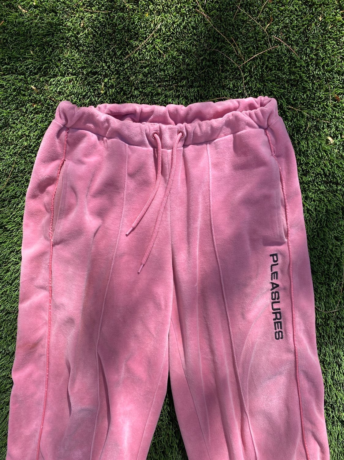【PAIN OR PLEASURE】24SS ROSE SWEATPANTS Pleasures Deadstock Pink Sweatpants