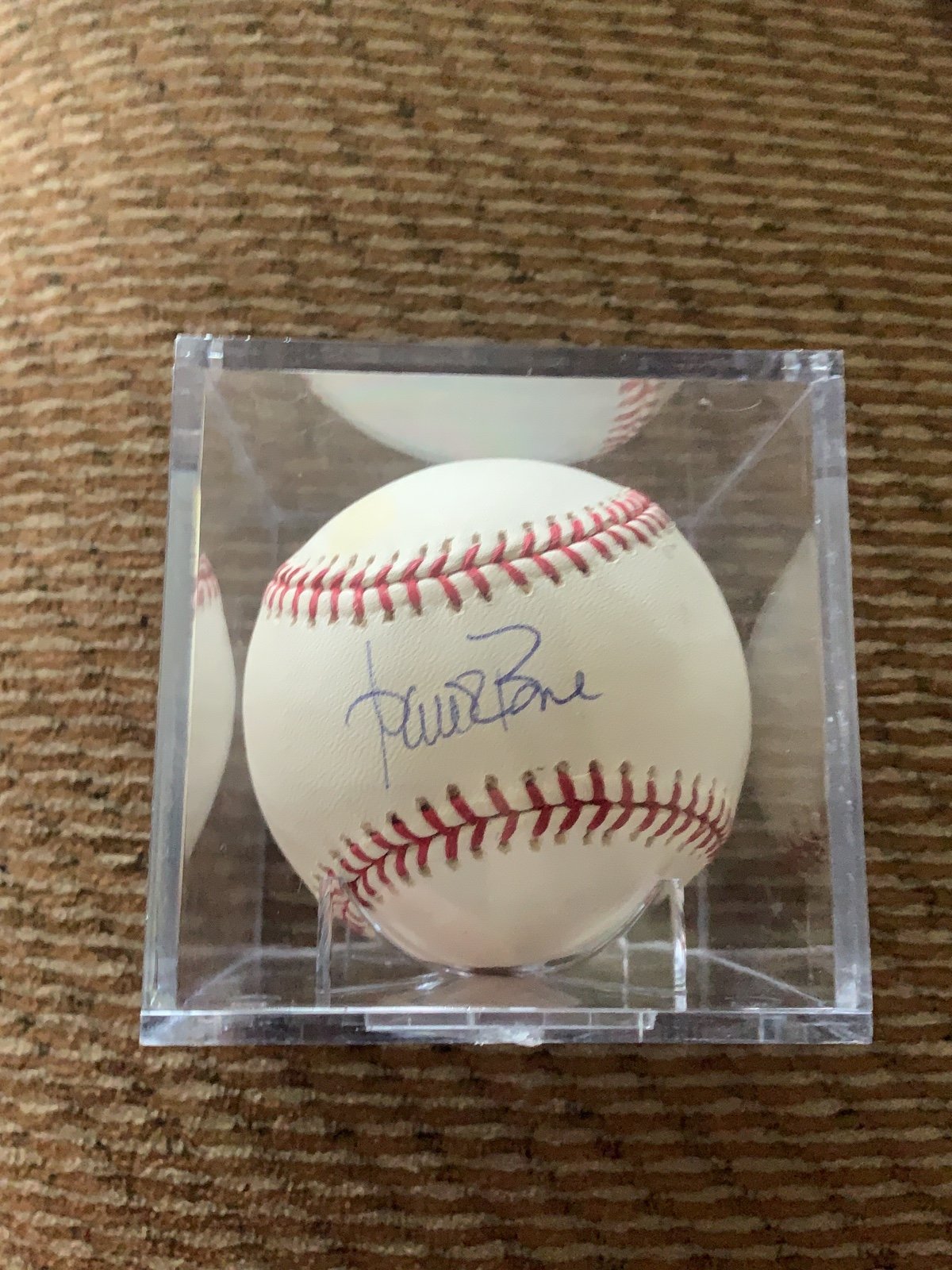 Aaron Boone signed ball