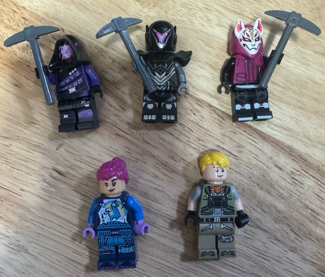 Fortinite Lego Mini Figures x5