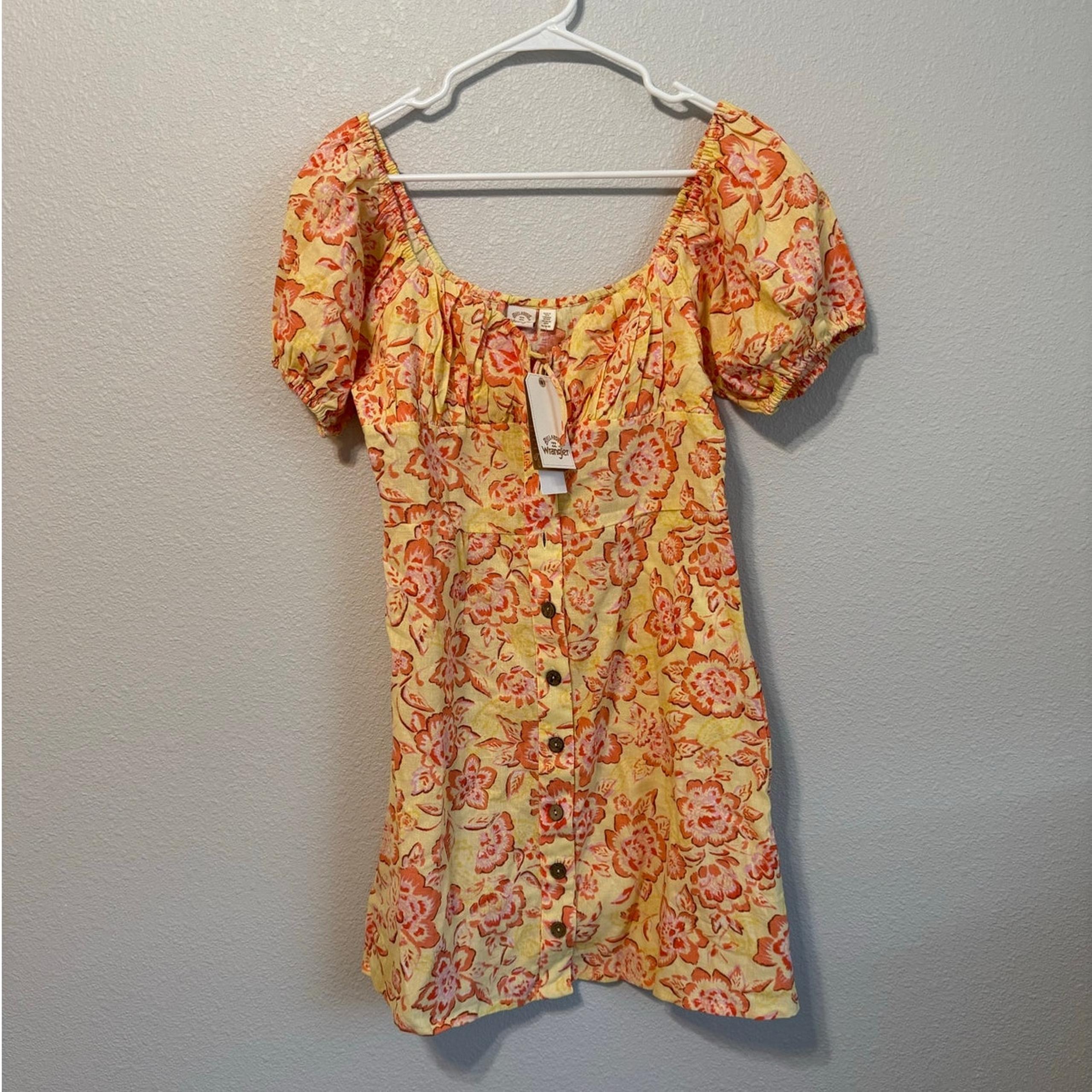 Billabong Far Away Linen and Cotton Floral Mini Dress Size: M - NWT