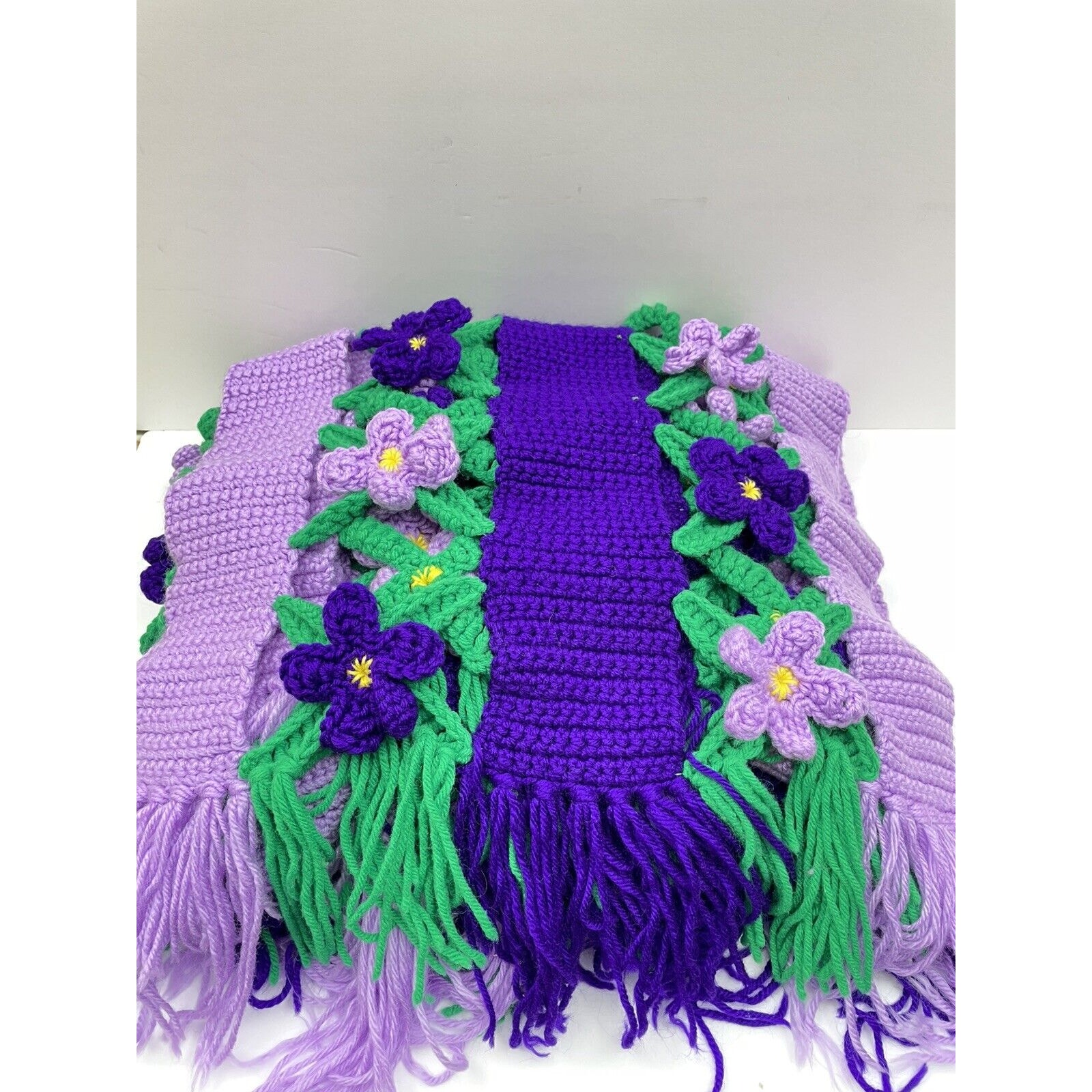 Vintage 3D Puffy Flower Chain Crocheted 42” X 62” Throw Afghan Green Lt Purple