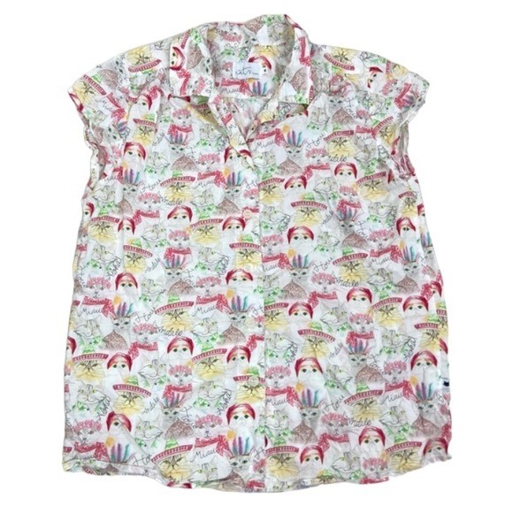The Cats pajama city country travel top shirt. Size Medium