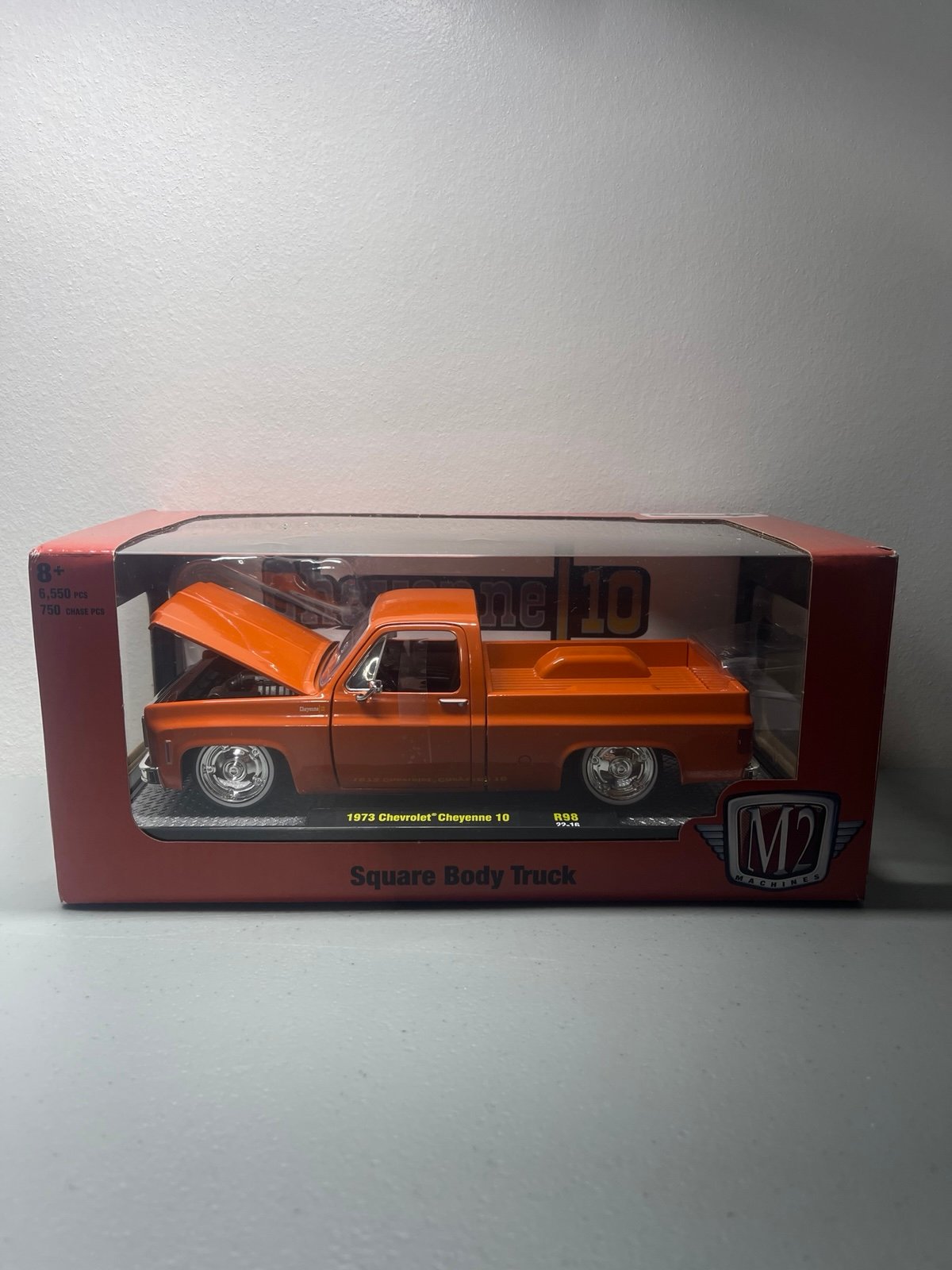 M2 1973 Chevrolet Cheyenne 10 Square body Truck 1/24 Scale