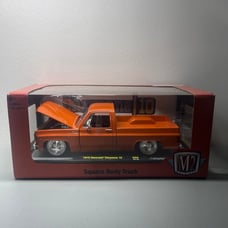 M2 1973 Chevrolet Cheyenne 10 Square body Truck 1/24 Scale