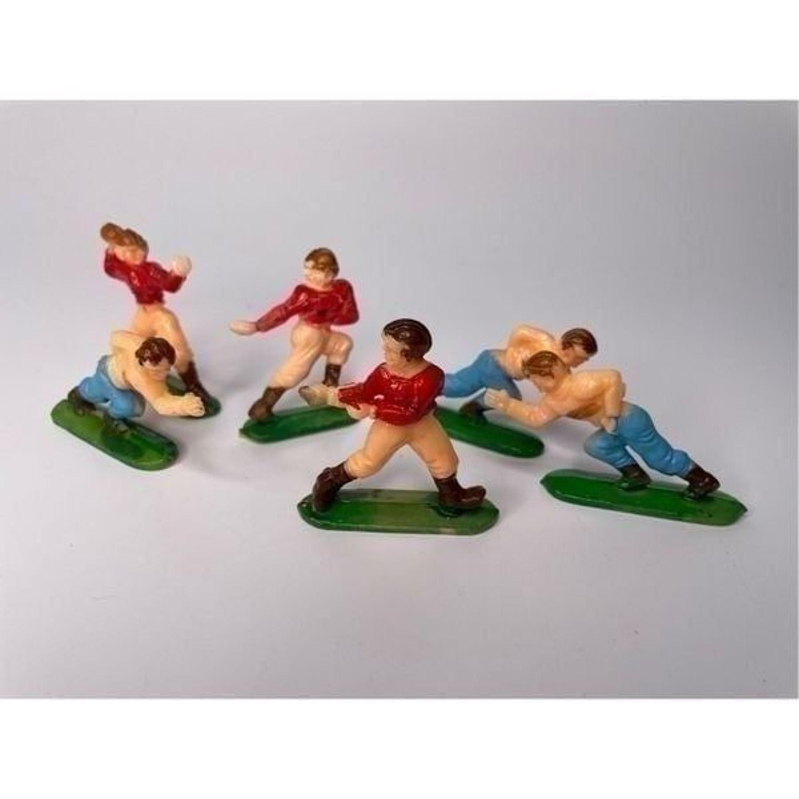 6 VINTAGE FOOTBALL PLASTIC FIGURES TOYS HONG KONG 2-1/4" TALL