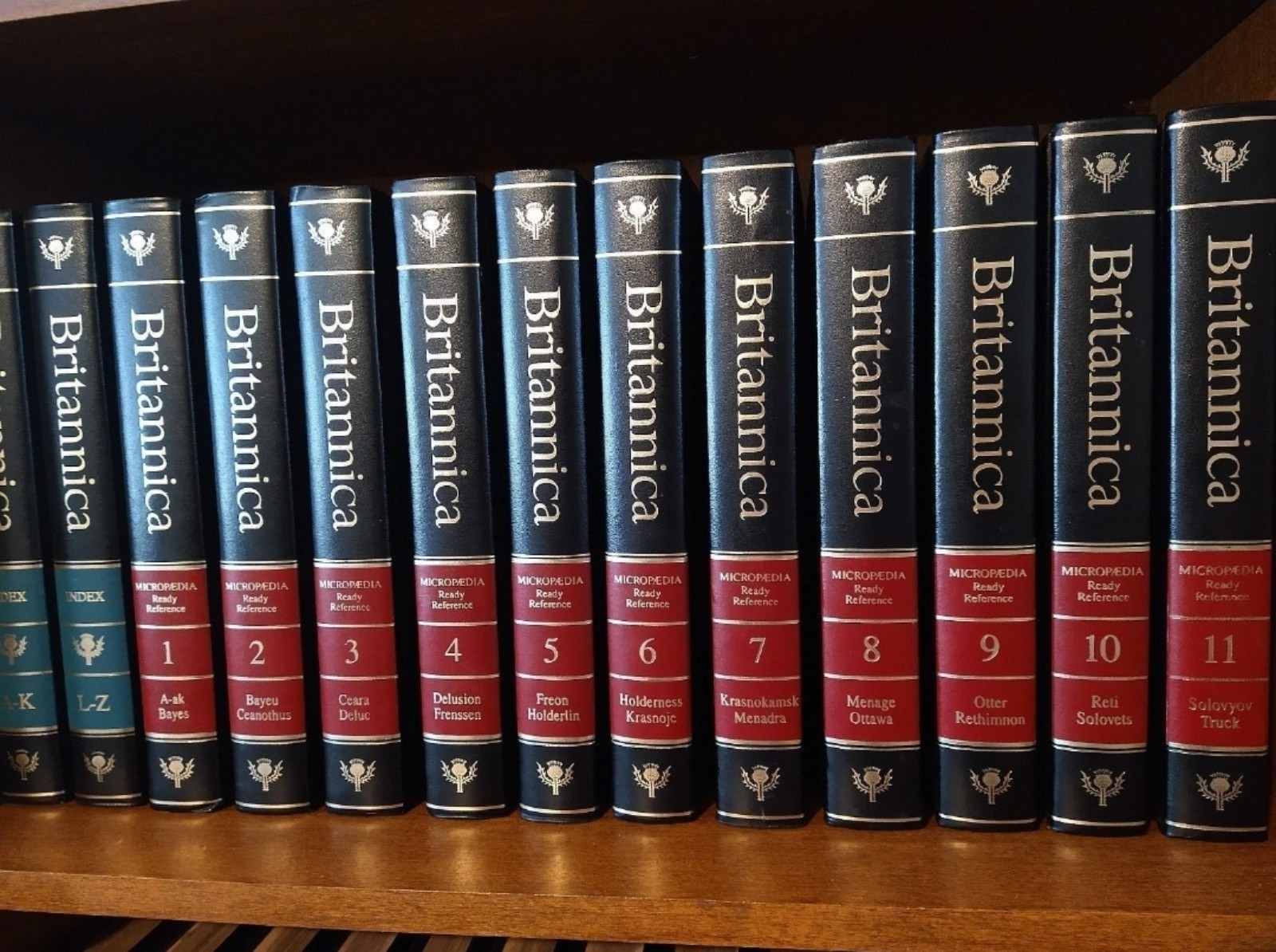 15th Edition Encyclopedia Britannica Complete 32 Volume Set: 1985
