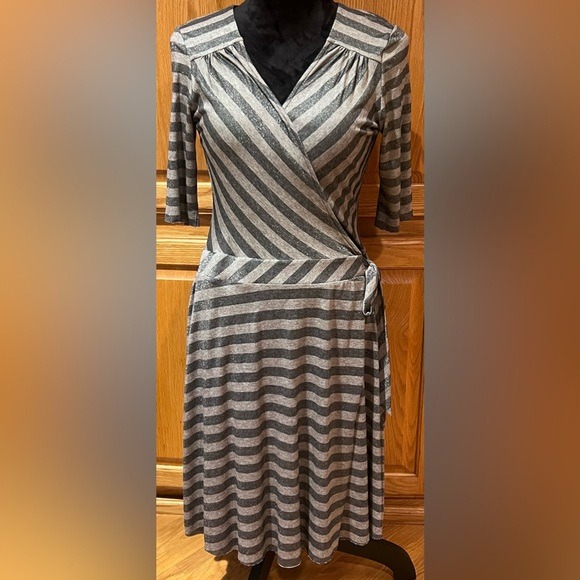 B44 Dressed by Bailey 44 Stripe Rawther Stretch Wrap Dress w/ Tie Size Large