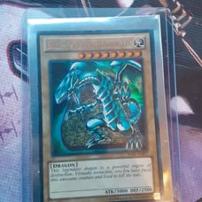 1996 YUGIOH BLUE-EYES WHITE DRAGON CARD
