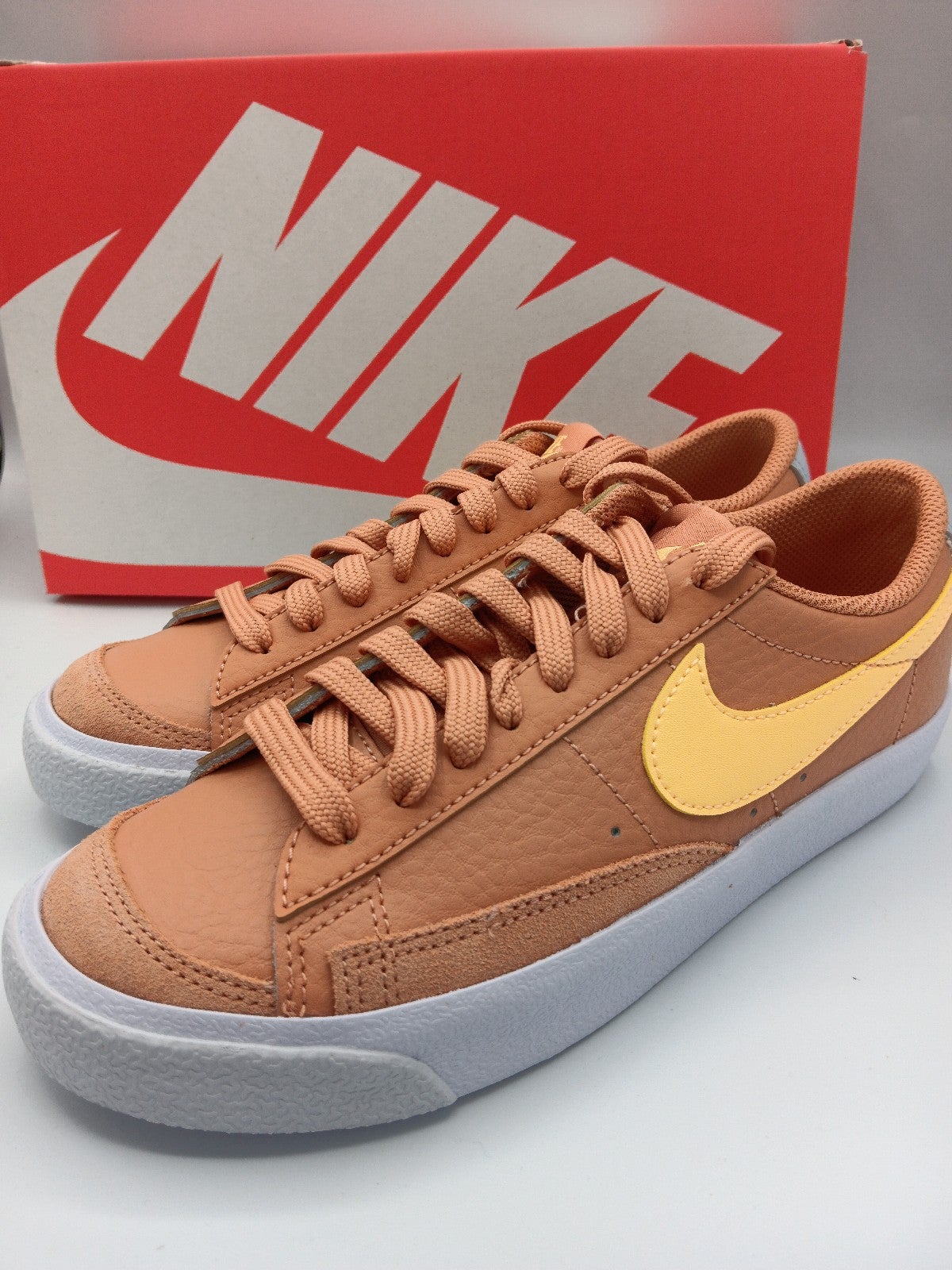 Nike Blazer Low 77 Kids/ Womens Shoes Sneakers NIB