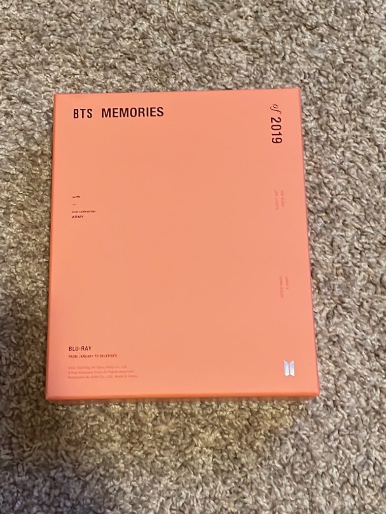 BTS MEMORIES 2019 BLURAY WITH YOONGI PHOTOCARD