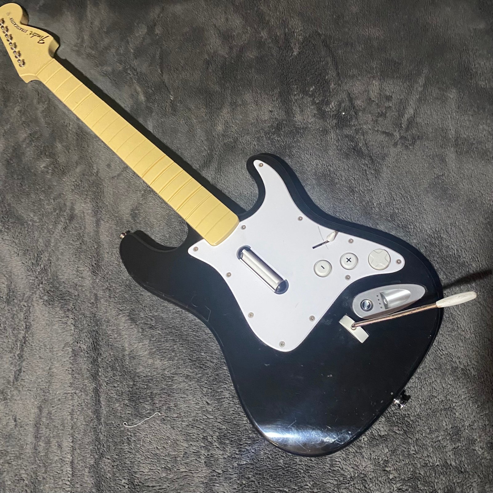 Rockband Wii black fender strat
